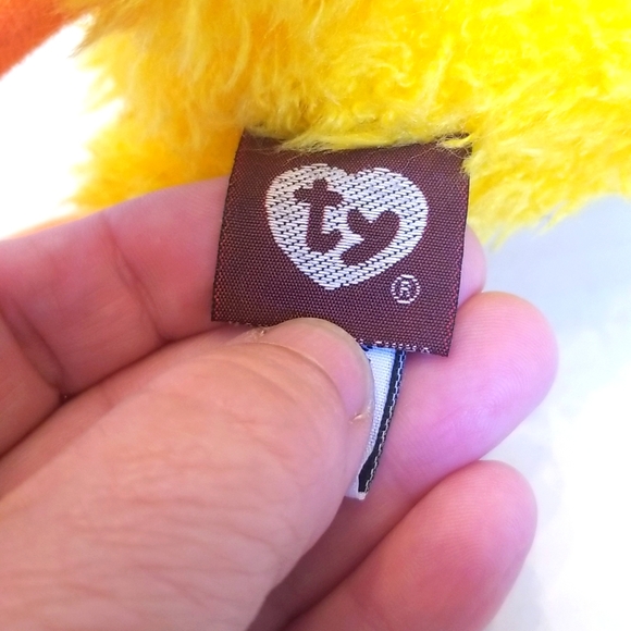 💥2/$10💥 NWT Vintage Ty Attic Treasures Bonnie Little Chick with Bonnet 1… - Picture 8 of 10